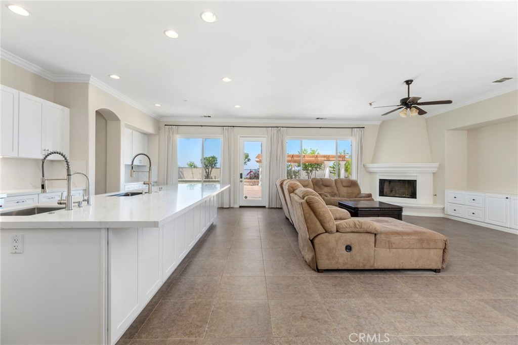 7907 Horizon View Drive Riverside, CA 92506 - Photo 13 of 58 Huge island with quart countertop and double sinks