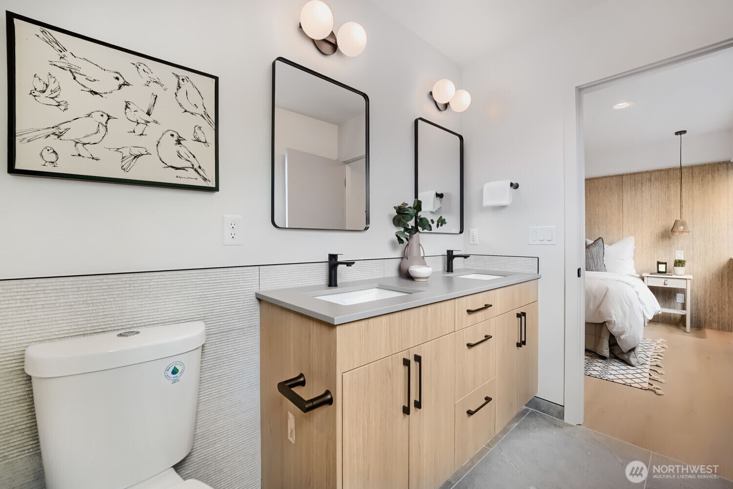 2626 58th Avenue Southwest, Unit B Seattle, WA 98116 - Photo 16 of 40