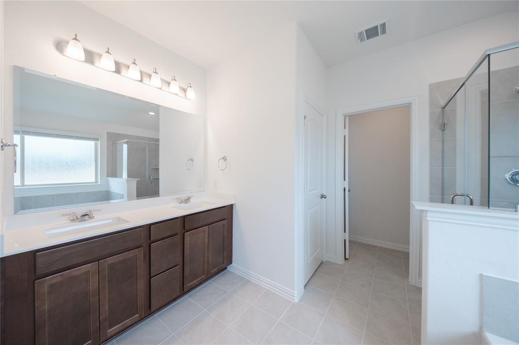 3418 Hillingdon Road Anna, TX 75409 - Photo 10 of 29 Primary Bathroom