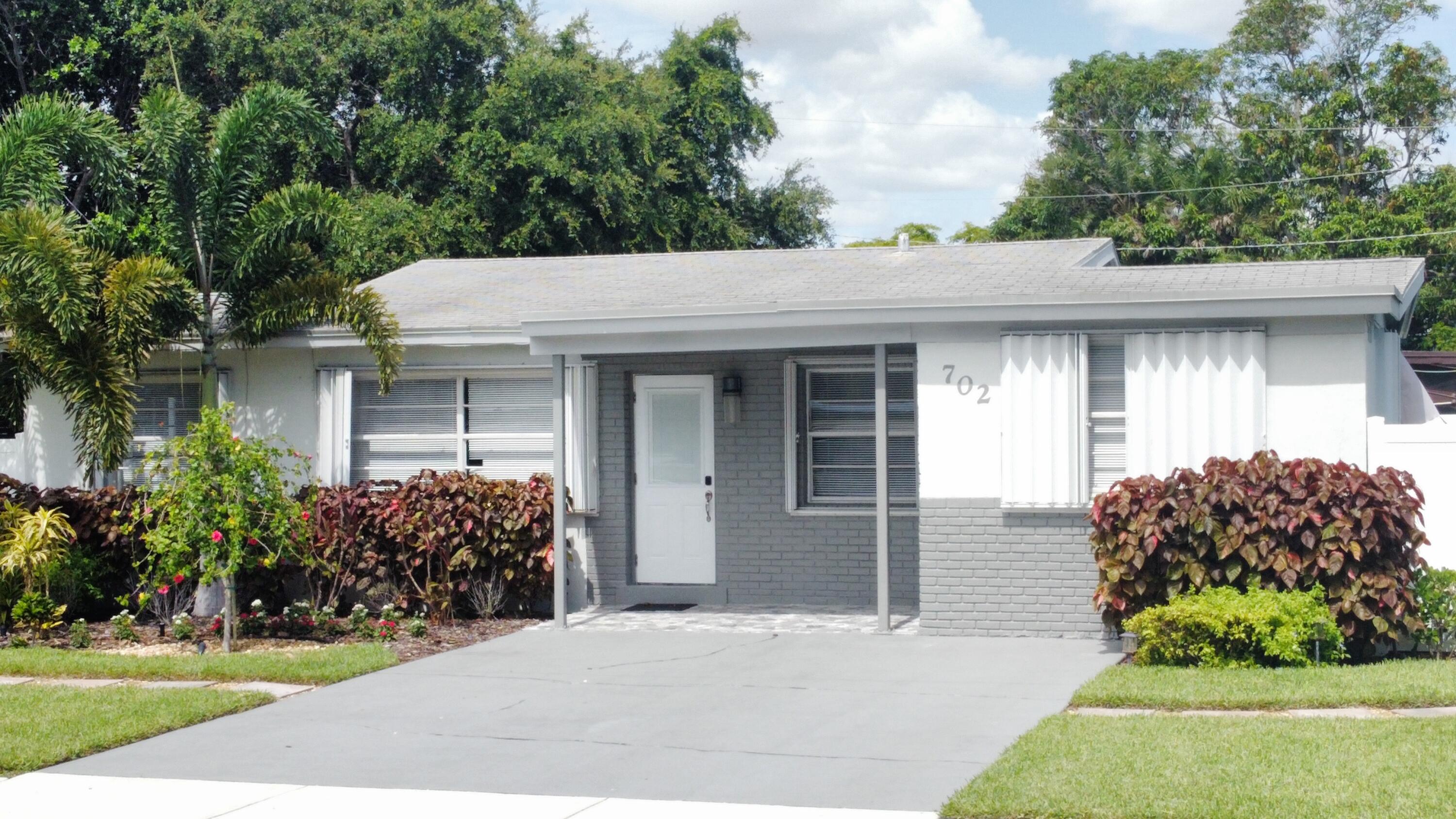 702 Southwest 1st Street Delray Beach, FL 33444 - Photo 2 of 32 Front1