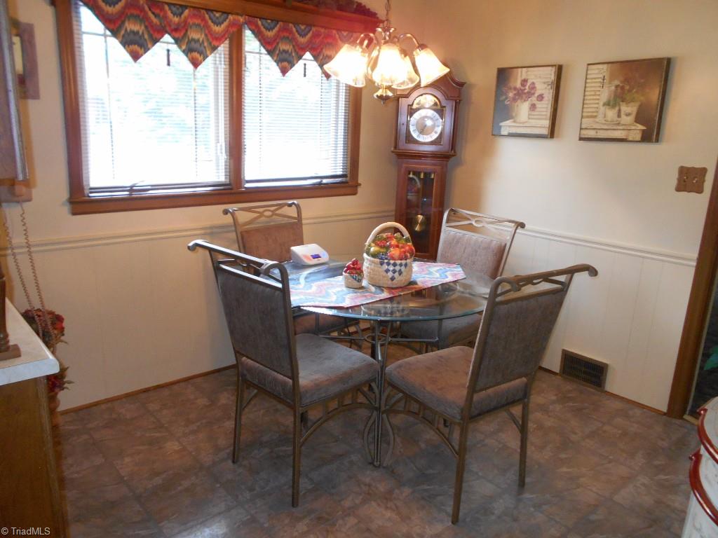 3505 Pine Valley Road High Point, NC 27265 - Photo 5 of 21 Dining area/ breakfast nook just off kitchen