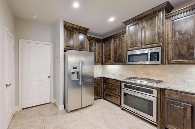 $2,500 | 4646 Rhett Lane, Unit D, Carrollton, TX 75010