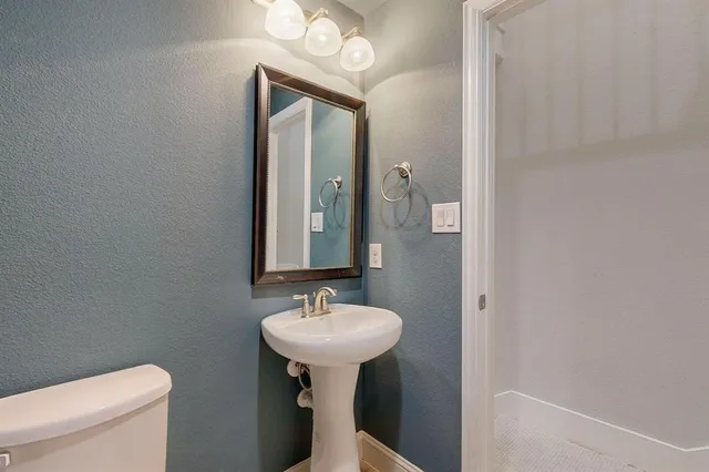 $2,500 | 4646 Rhett Lane, Unit D, Carrollton, TX 75010