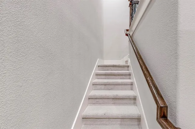 $2,500 | 4646 Rhett Lane, Unit D, Carrollton, TX 75010