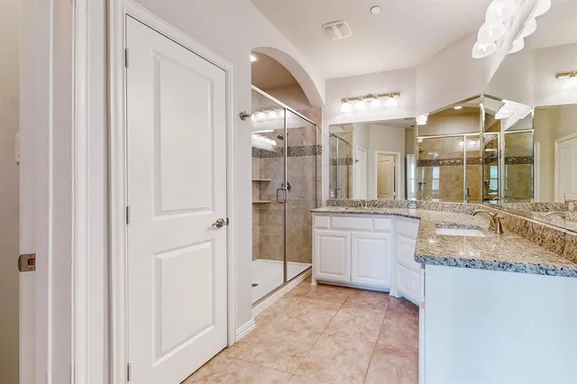 $2,500 | 4646 Rhett Lane, Unit D, Carrollton, TX 75010