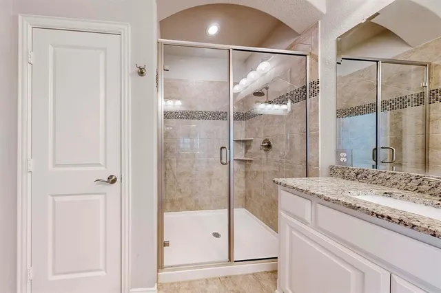 $2,500 | 4646 Rhett Lane, Unit D, Carrollton, TX 75010