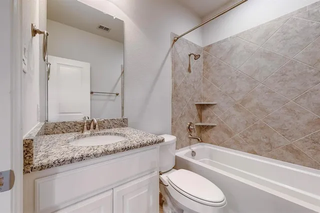 $2,500 | 4646 Rhett Lane, Unit D, Carrollton, TX 75010