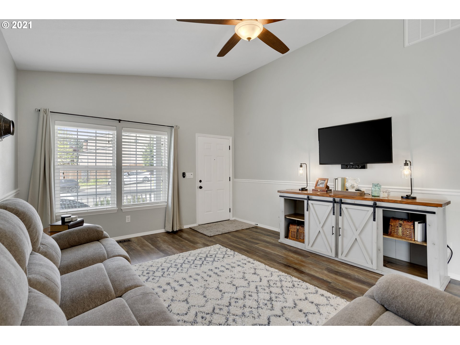 59680 Oak Ridge Street St. Helens, OR 97051 - Photo 4 of 32 Gallery Image 4