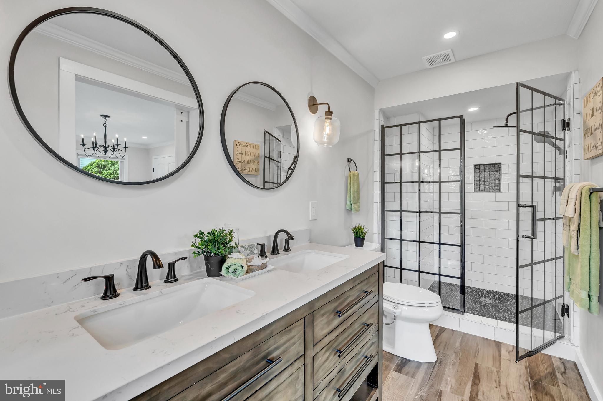 2416 Rocky Branch Road Vienna, VA 22181 - Photo 6 of 69 En-suite primary bath