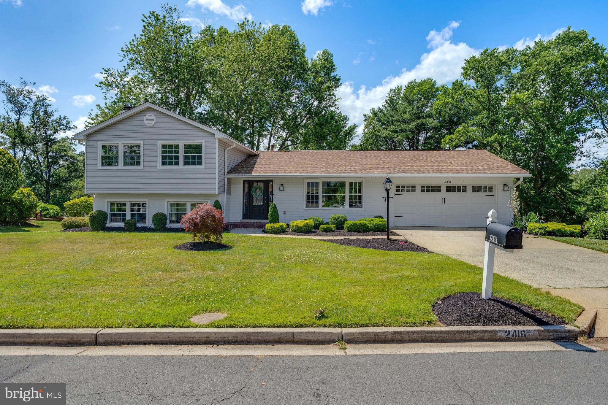2416 Rocky Branch Road Vienna, VA 22181 - Photo 8 of 69 Beautiful Vienna home on over a half acre lot!