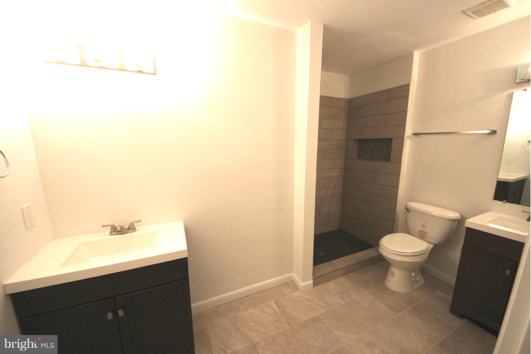 2360 Generation Drive Reston, VA 20191 - Photo 16 of 25 Bath (Master)