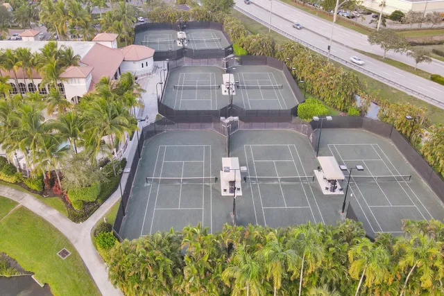 $249,000 | 7207 Le Chalet Boulevard, Boynton Beach, FL 33472