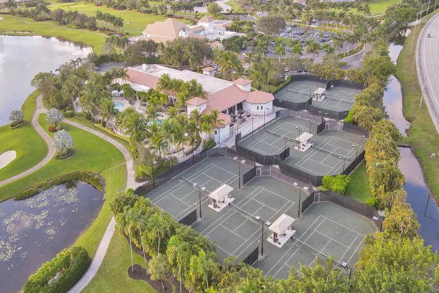 $249,000 | 7207 Le Chalet Boulevard, Boynton Beach, FL 33472