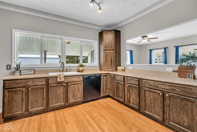 $299,900 | 8013 South County Road 350 West, Stilesville, IN 46180