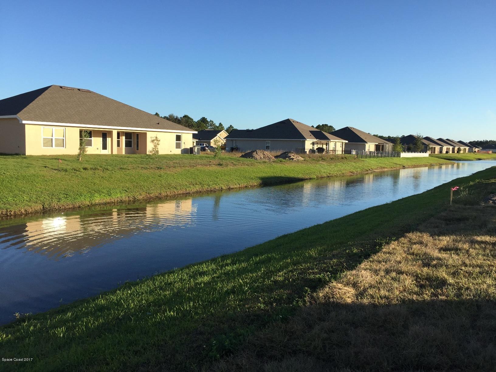 201 Nardo Avenue Southwest Palm Bay, FL 32908 - Photo 4 of 16 Rear of property