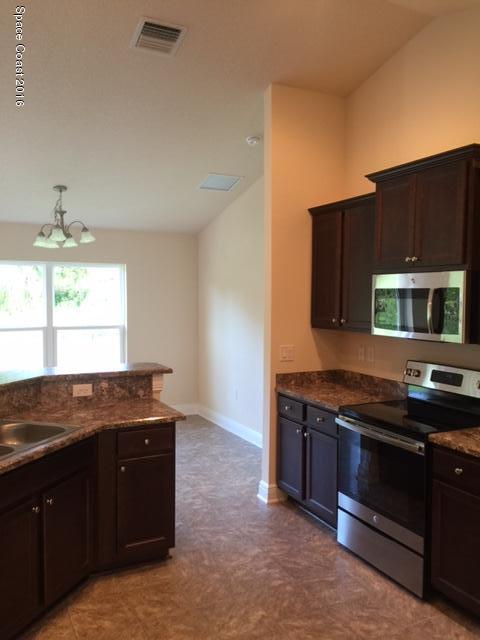201 Nardo Avenue Southwest Palm Bay, FL 32908 - Photo 7 of 16 Kitchen