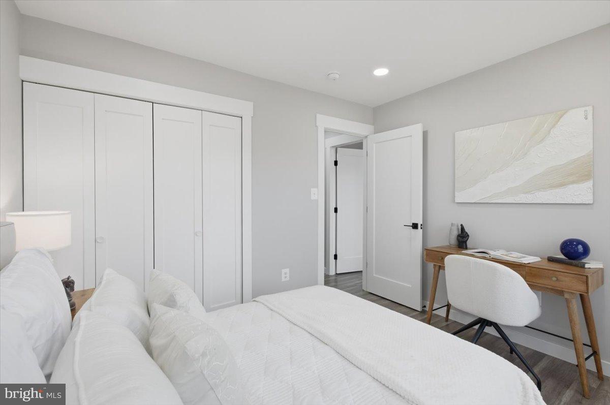 4529 Flintstone Road Alexandria, VA 22306 - Photo 15 of 37 Serene bedroom with modern design elements.