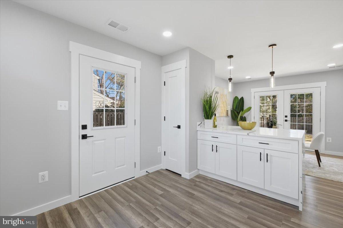 4529 Flintstone Road Alexandria, VA 22306 - Photo 25 of 37 Bright and inviting entryway with modern flair.