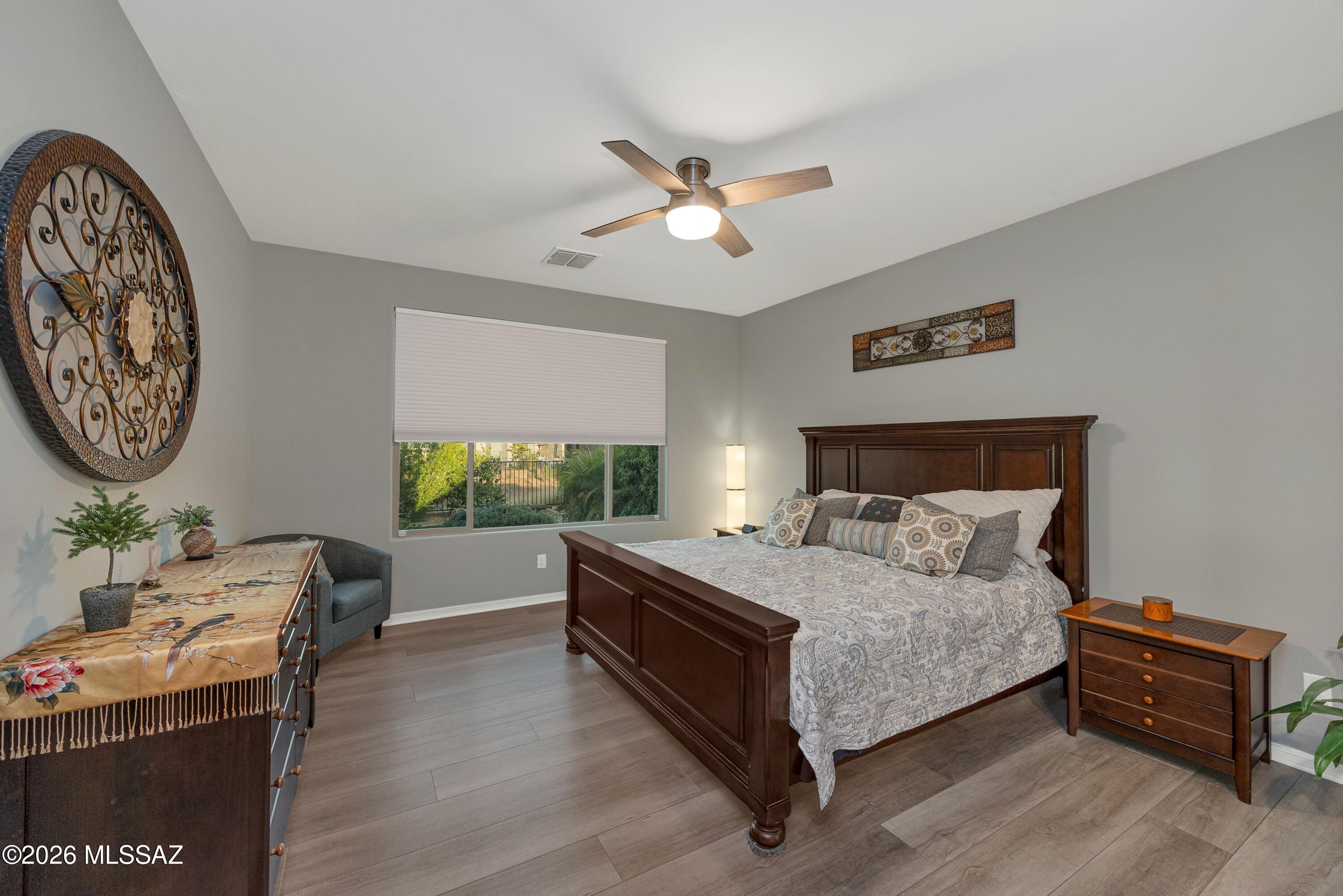 8428 North Lone Ranger Road Tucson, AZ 85743 - Photo 4 of 40