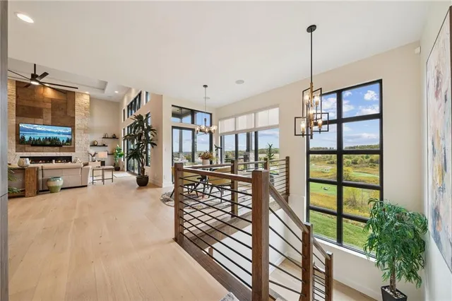 a view of a livingroom with furniture