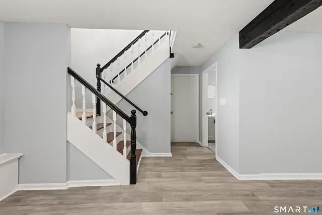 $400,000 | 51 Sperry Lane, Meriden, CT 06451