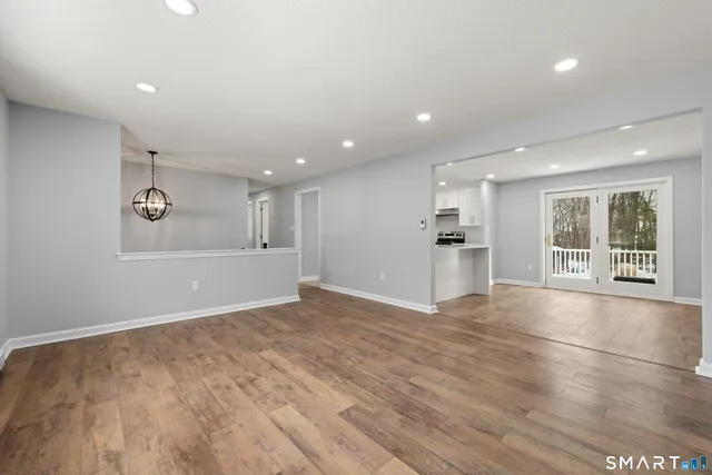 $400,000 | 51 Sperry Lane, Meriden, CT 06451