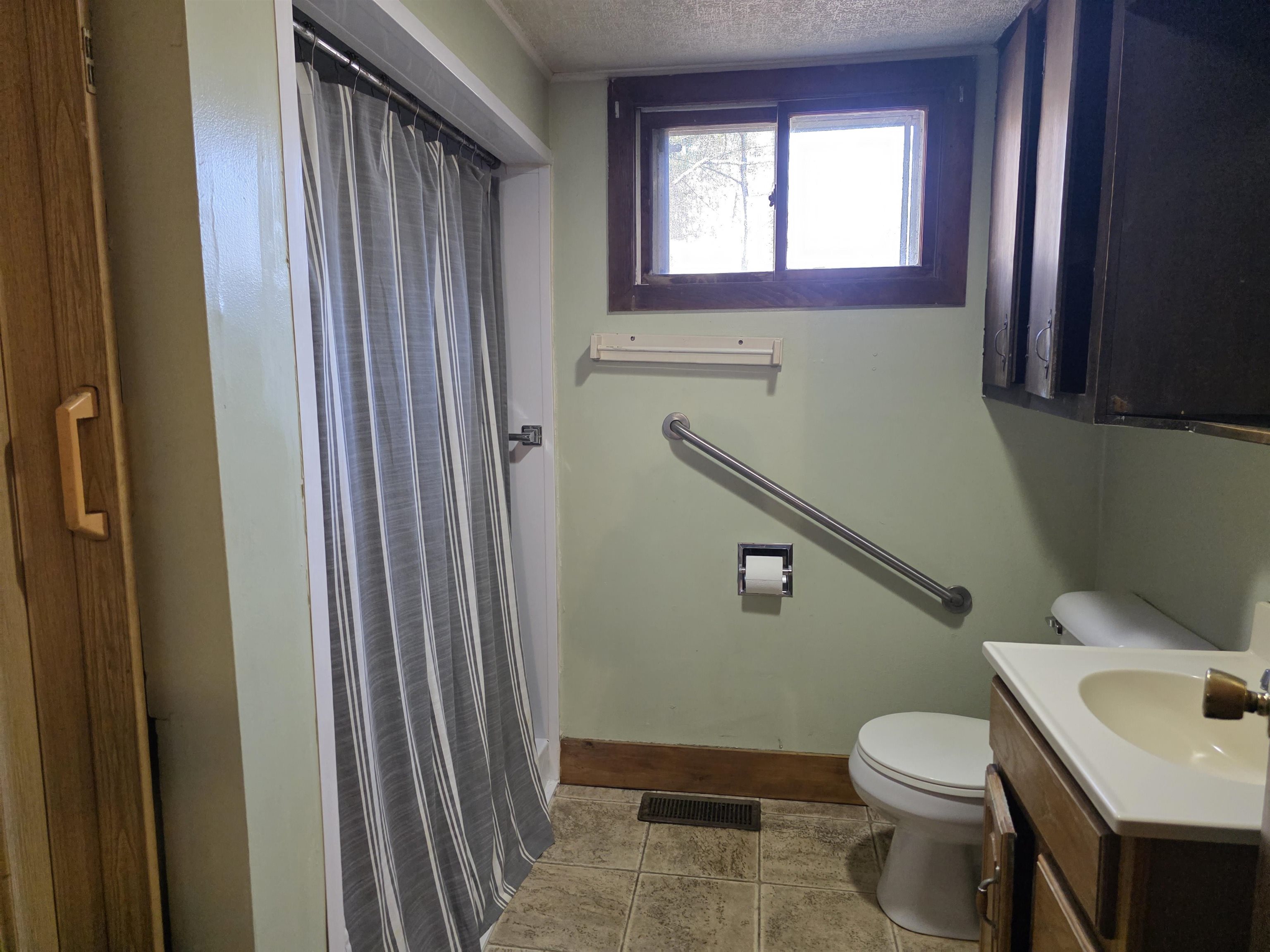 28 Bishop's Loop Windsor, VT 05089 - Photo 10 of 23