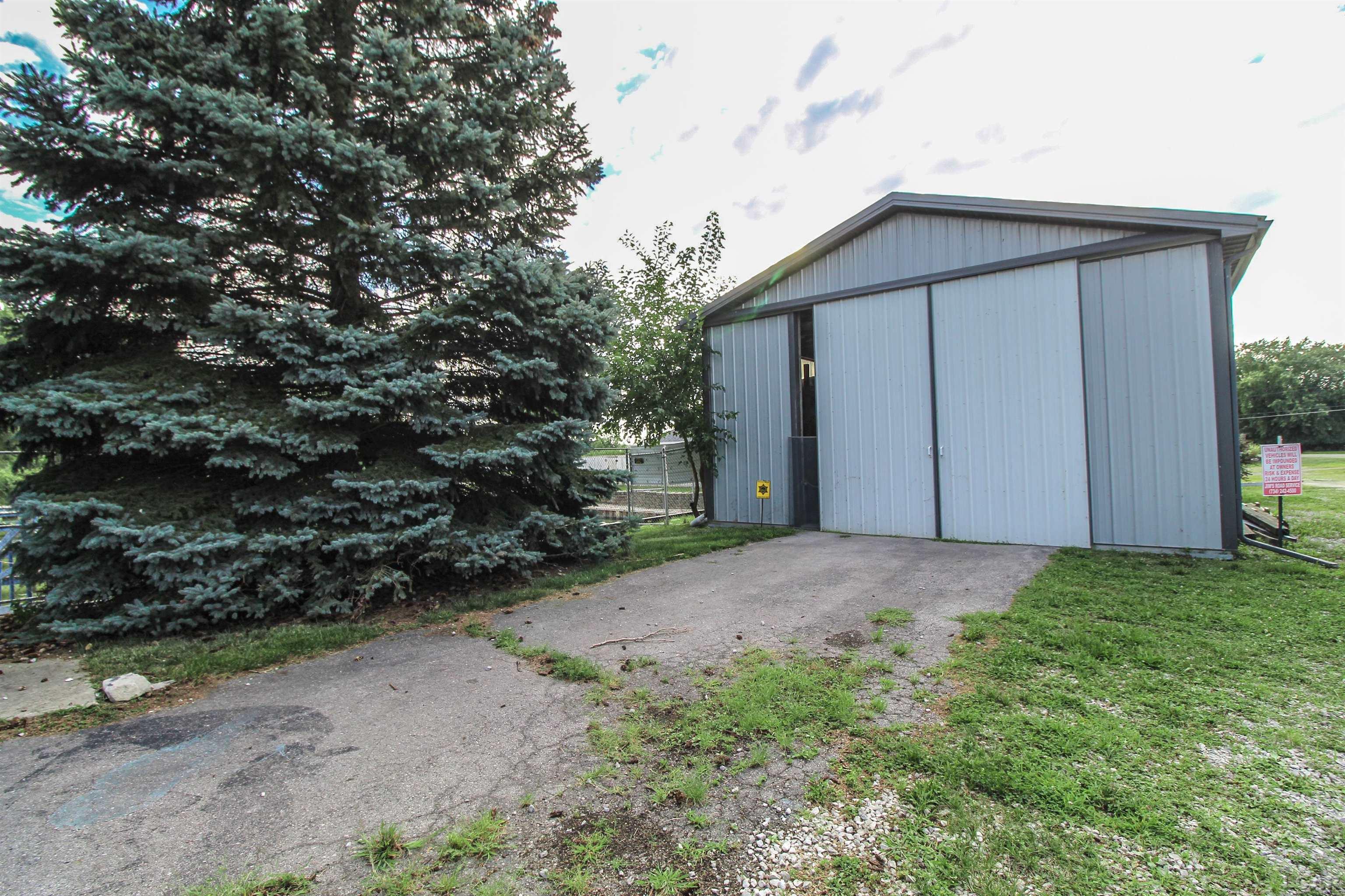 13468 Laplaisance Road Monroe, MI 48161 - Photo 33 of 38 POLE BARN