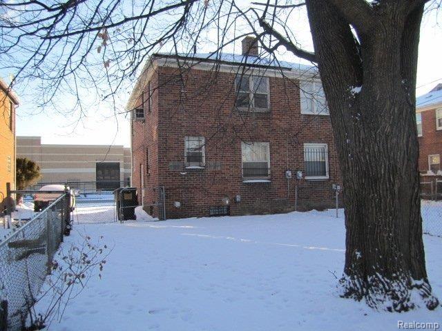 18647 Meyers Road Detroit, MI 48235 - Photo 2 of 8 IMG_0020