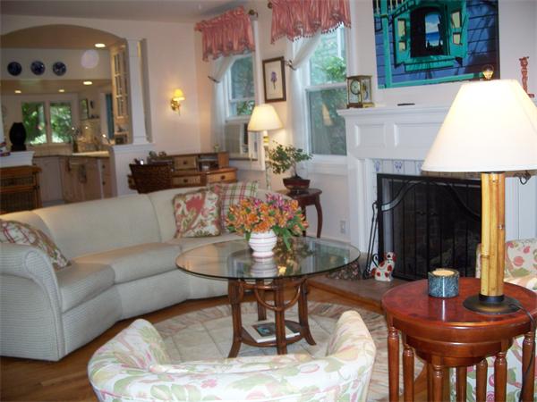 18 Sunset Road Marblehead, MA 01945 - Photo 8 of 21