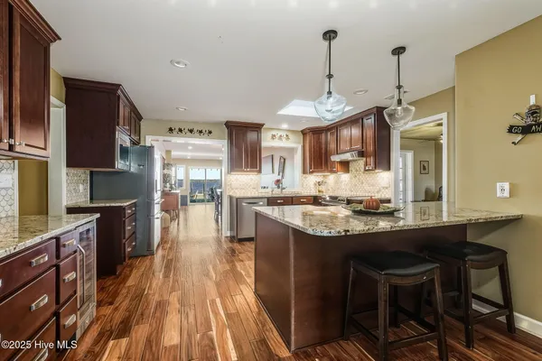 $795,000 | 1804 River Drive, New Bern, NC 28560