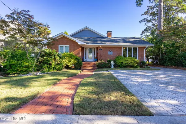 $795,000 | 1804 River Drive, New Bern, NC 28560