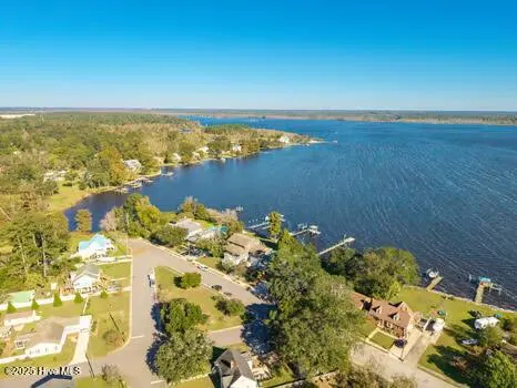 $795,000 | 1804 River Drive, New Bern, NC 28560