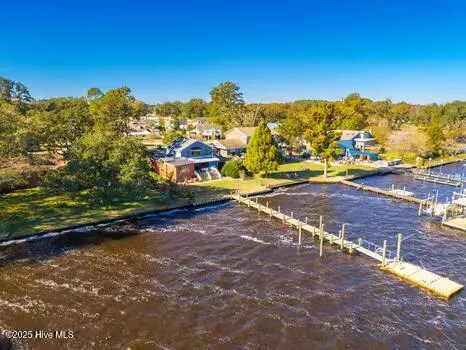 $795,000 | 1804 River Drive, New Bern, NC 28560