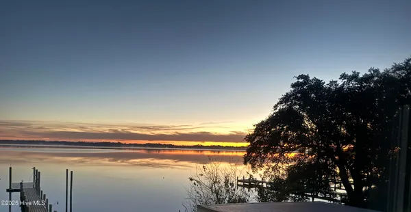 $795,000 | 1804 River Drive, New Bern, NC 28560