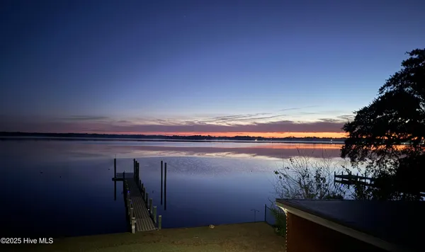 $795,000 | 1804 River Drive, New Bern, NC 28560