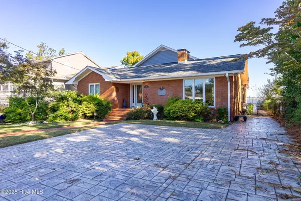 $795,000 | 1804 River Drive, New Bern, NC 28560