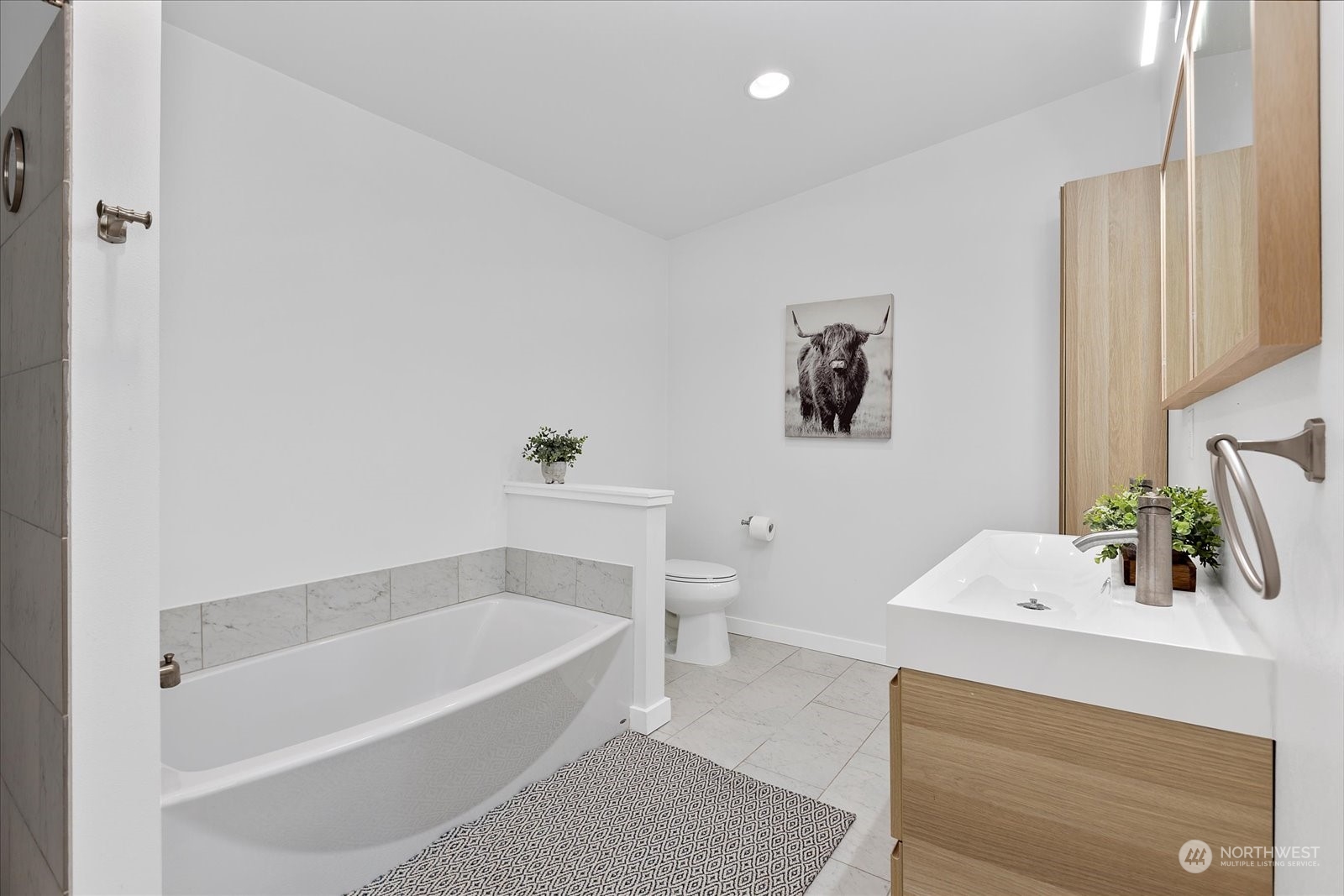 2644 McLeod Road Bellingham, WA 98225 - Photo 17 of 33 Gallery Image 17