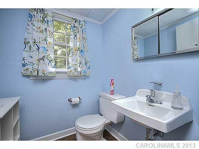 1401 Crystal Road Charlotte, NC 28205 - Photo 13 of 16 Gallery Image 13