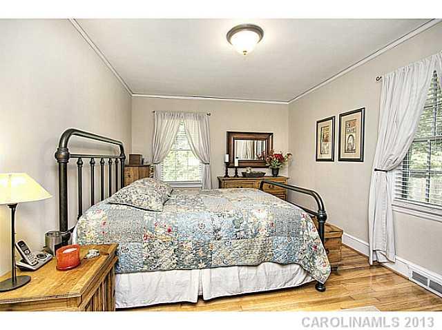 1401 Crystal Road Charlotte, NC 28205 - Photo 7 of 16 Gallery Image 7