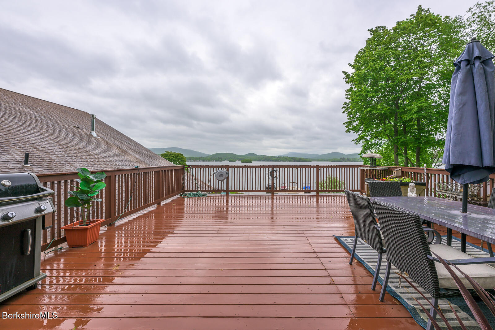 140 Hancock Road Pittsfield, MA 01201 - Photo 26 of 40 a view of deck with patio
