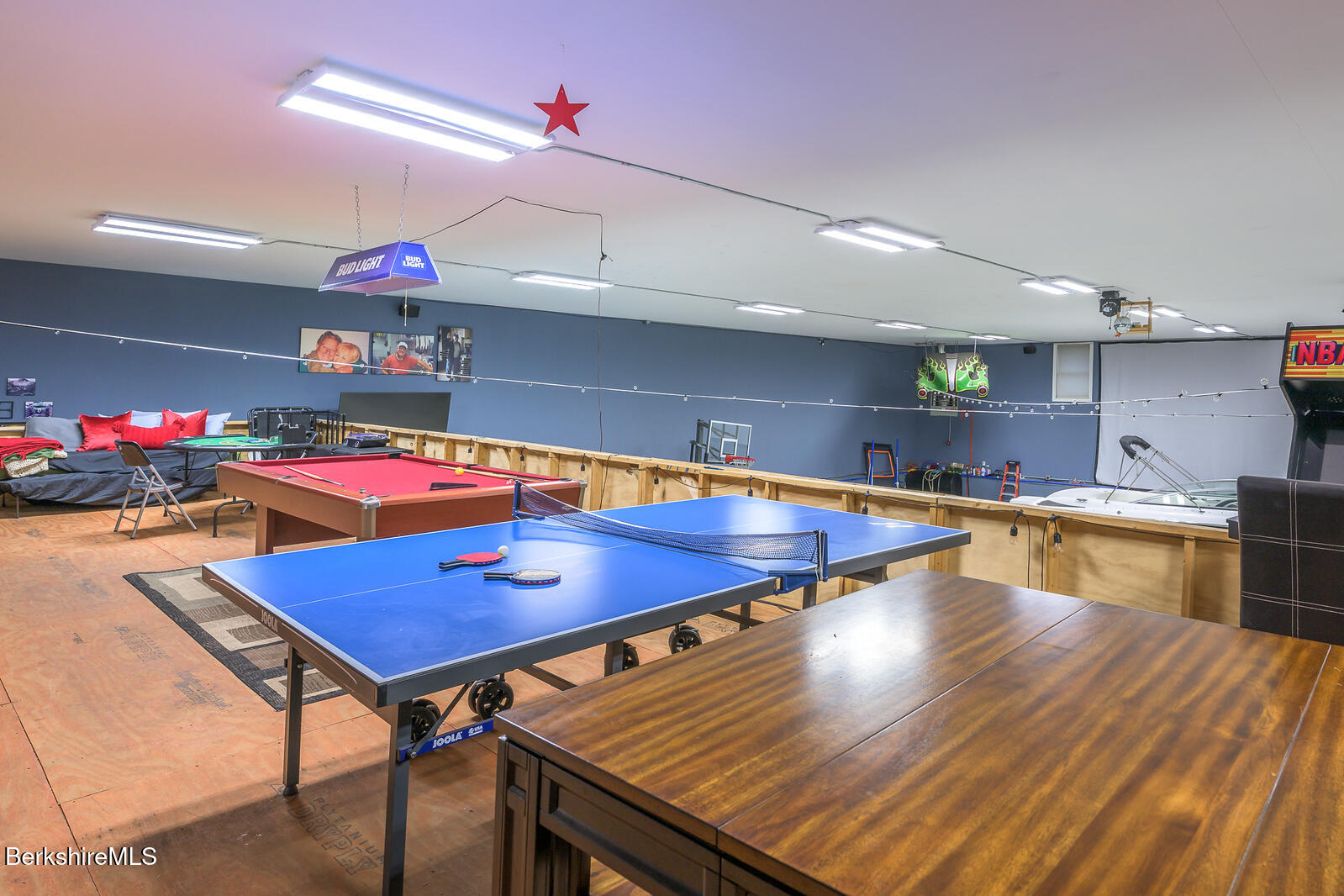 140 Hancock Road Pittsfield, MA 01201 - Photo 33 of 41 Screen - 140 Hancock Rd Pittsfield MA 01