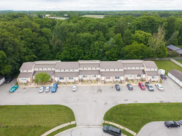 $1,750,000 | 1230-1256 Lake Charles Avenue, Porter, IN 46304