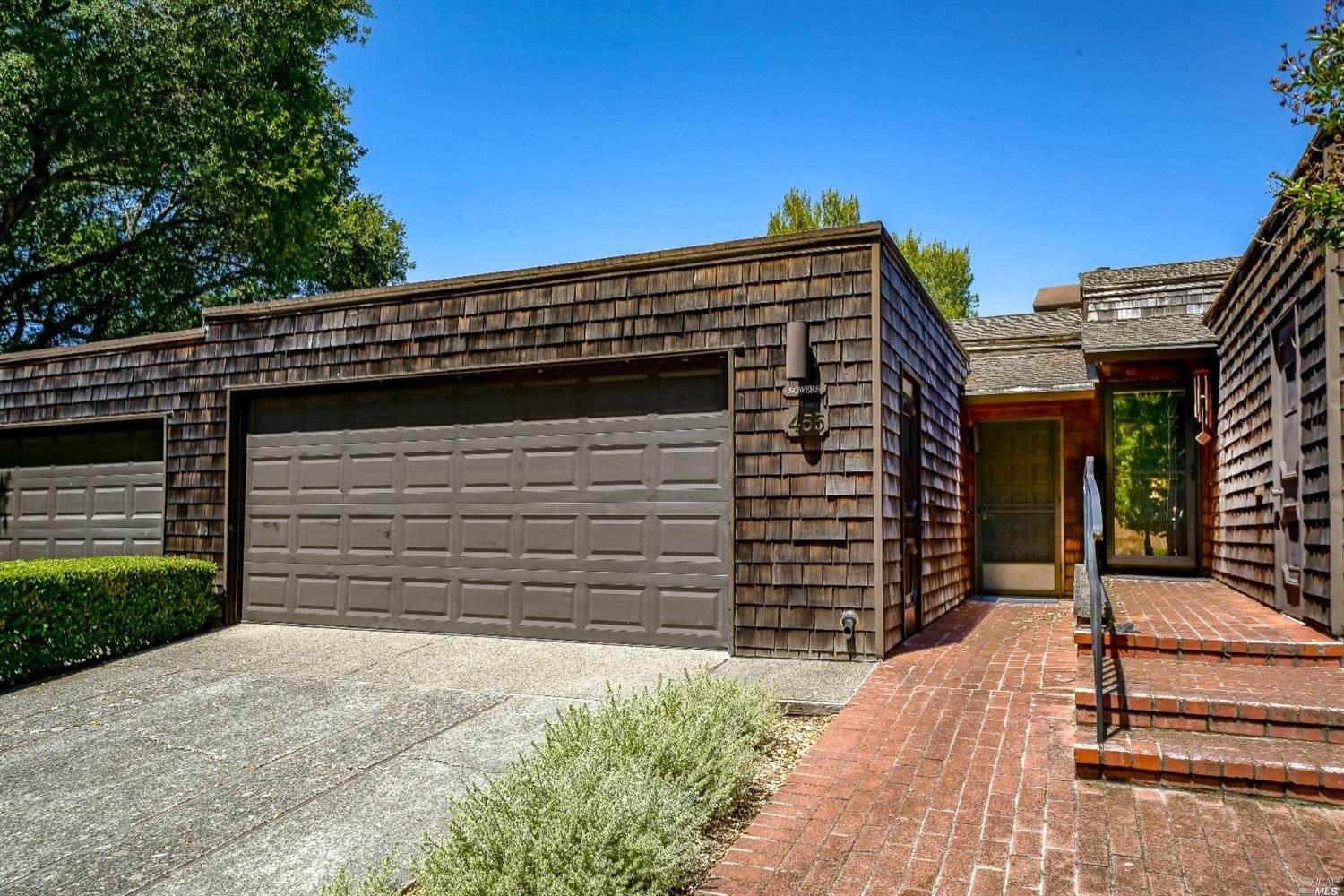 455 El Faisan Drive San Rafael, CA 94903 - Photo 1 of 1 a front view of a house