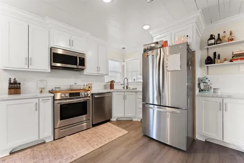 $239,000 | 417 East School Street, Lake Charles, LA 70605