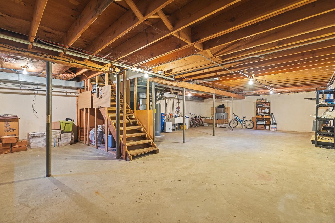 6537 Newburg Road Rockford, IL 61108 - Photo 27 of 29 a view of the room with gym equipment