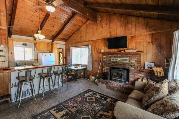 $1,500 | 945 Greenway Drive, Big Bear City, CA 92314