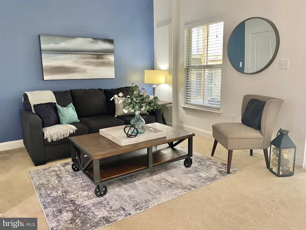 $425,000 | 4505 Potomac Highlands Circle, Triangle, VA 22172