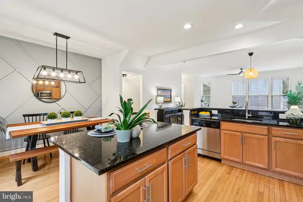 $425,000 | 4505 Potomac Highlands Circle, Triangle, VA 22172