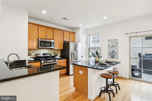 $425,000 | 4505 Potomac Highlands Circle, Triangle, VA 22172